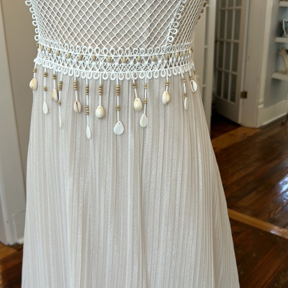 Soft, flowing knife pleated Boho bridal gown by Chic Nostalgia, size 2 NWT - Picture 7 of 9